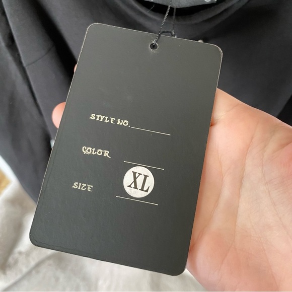 NWT Dark in Love Kiri Top TW395 Black Goth Long Sleeve Gothic Crop Pointed Hem - Picture 9 of 11